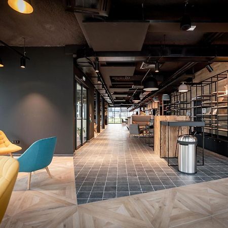 Ibis Budget Valenciennes เปอติตฟอเรต์ ภายนอก รูปภาพ