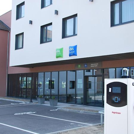Ibis Budget Valenciennes เปอติตฟอเรต์ ภายนอก รูปภาพ