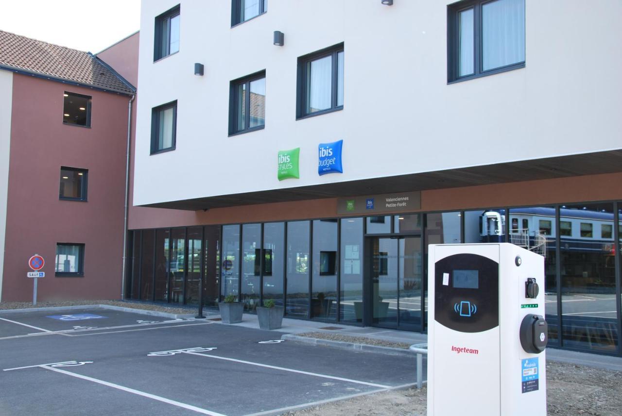Ibis Budget Valenciennes เปอติตฟอเรต์ ภายนอก รูปภาพ