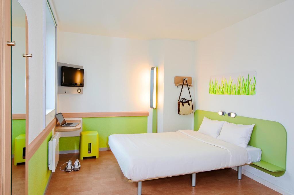 Ibis Budget Valenciennes เปอติตฟอเรต์ ห้อง รูปภาพ