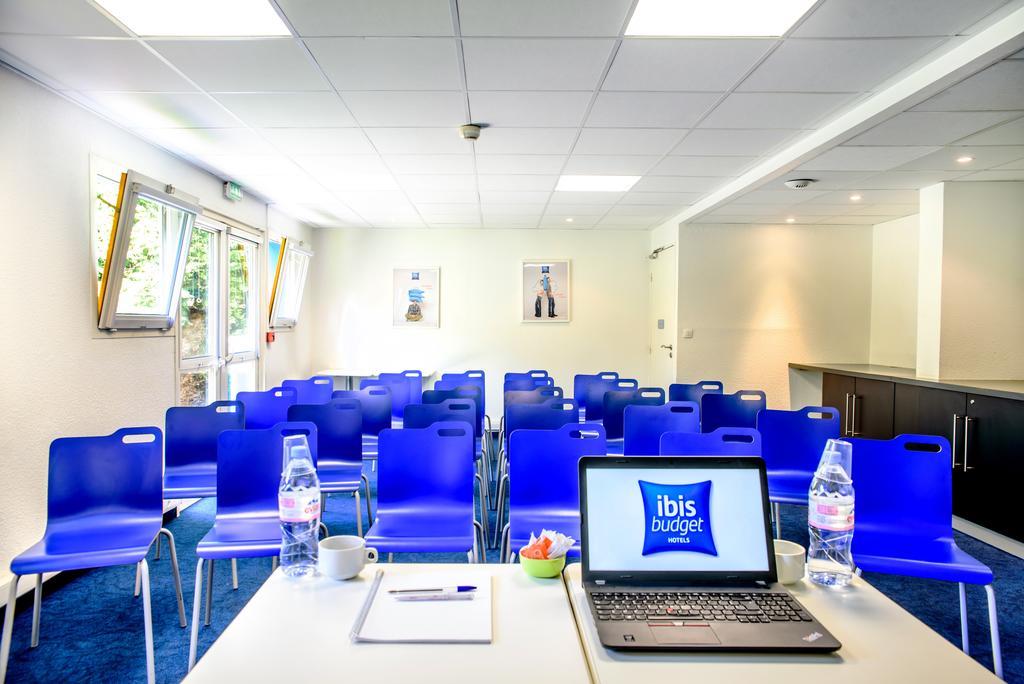 Ibis Budget Valenciennes เปอติตฟอเรต์ ภายนอก รูปภาพ