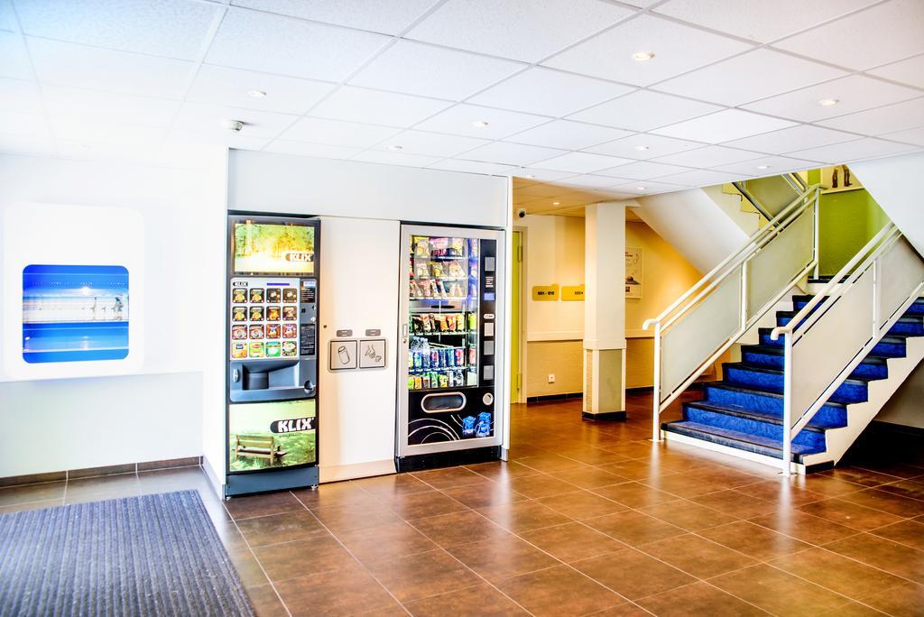 Ibis Budget Valenciennes เปอติตฟอเรต์ ภายนอก รูปภาพ
